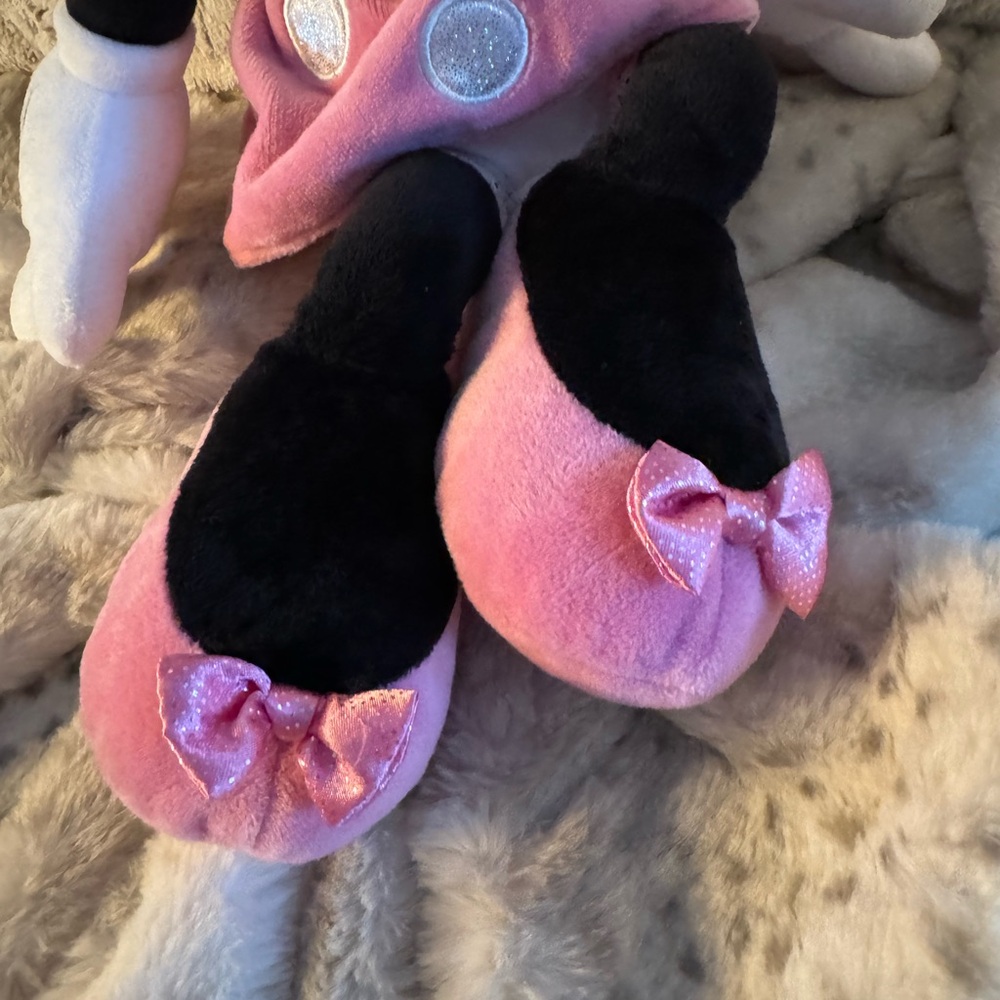 Disney Minnie Mouse Plush Stuffed Animal – Pink Outfit - Picture 3 of 4
